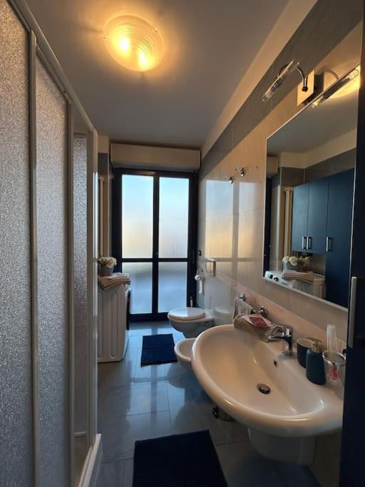 Anna'S Guest House 阿尔巴 外观 照片